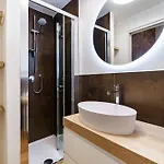 Alinari Urban Adapartment Collection